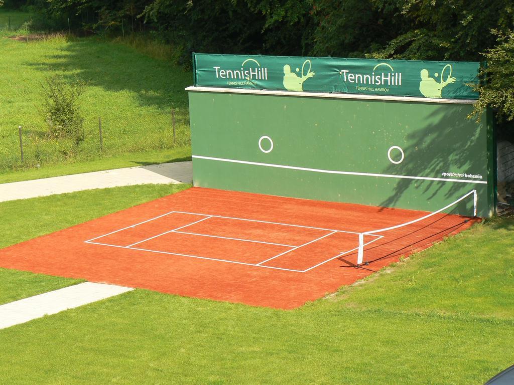 Tennishill Гавіржов Екстер'єр фото